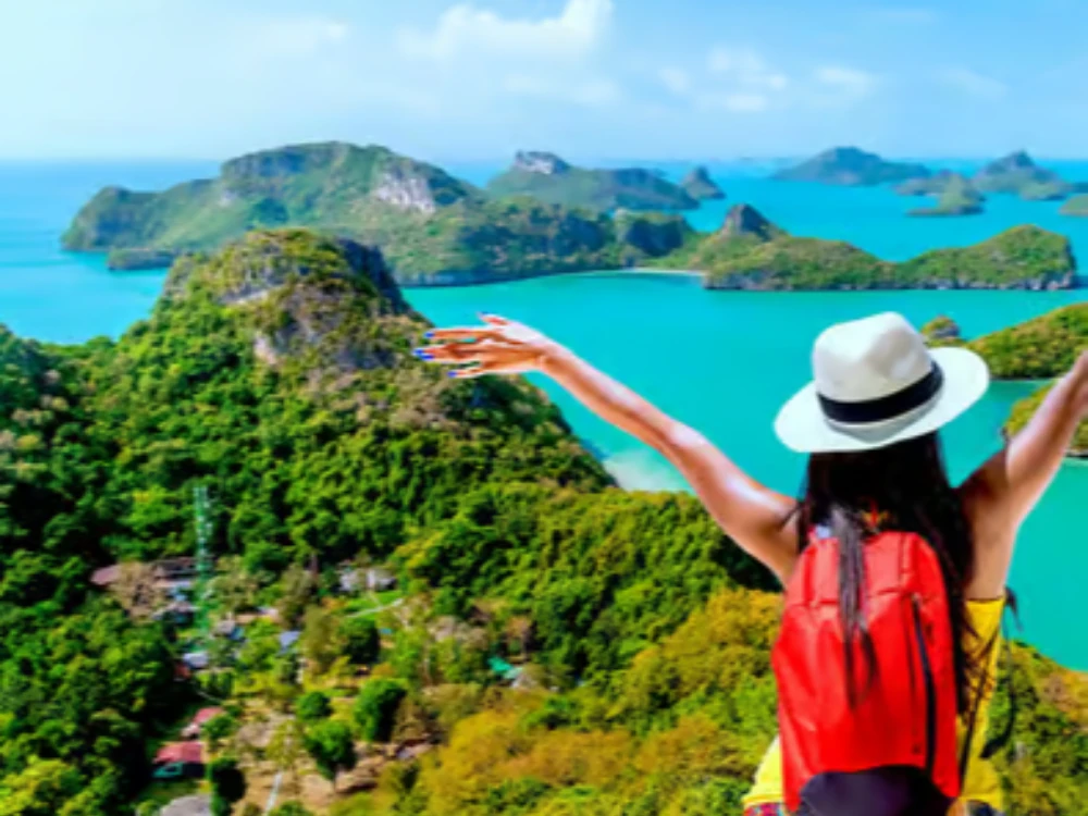 Ang Thong Day Tour with Kayak, Snorkel & Lunch