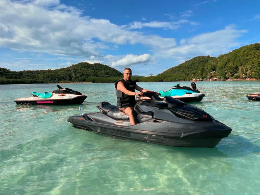 Jetski Safari, Snorkeling to Pig & Virgin Islands