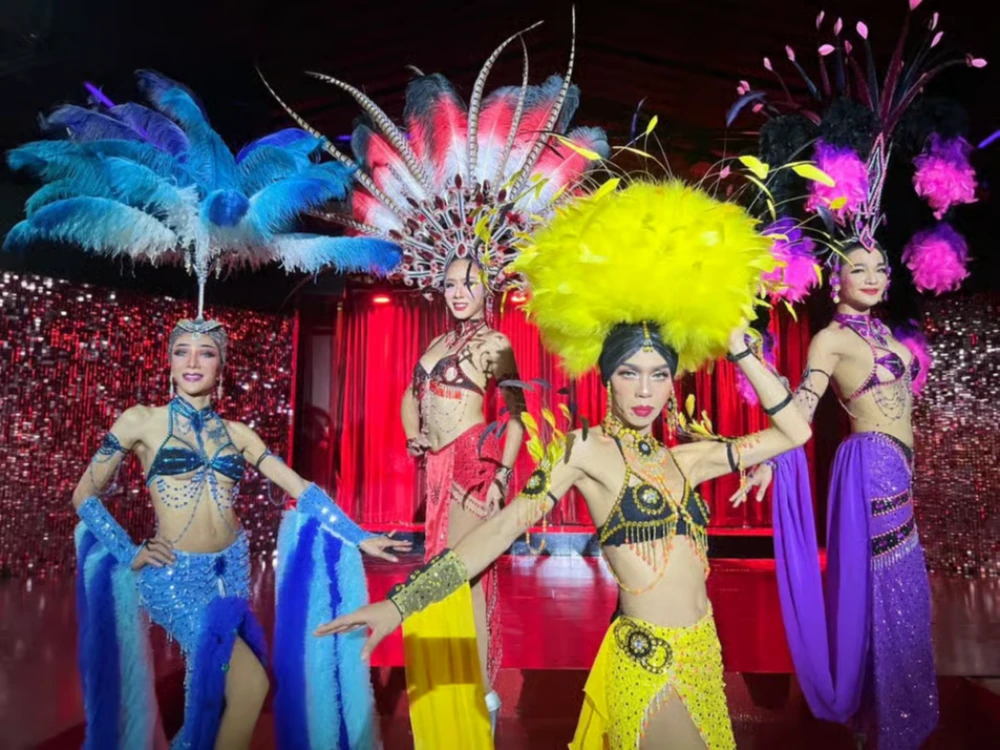 Paris Follies Cabaret Show Entry Ticket & Drinks