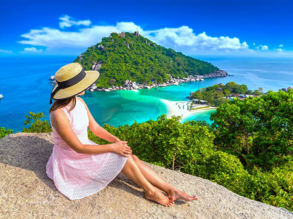 Koh Tao & Nang Yuan Day Tour with Snorkel + Lunch