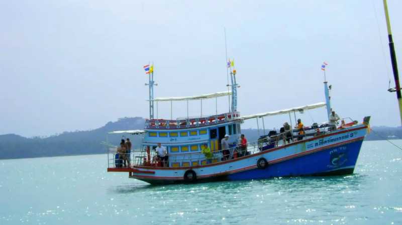 Embracing Local Ingredients and Thai Flavors