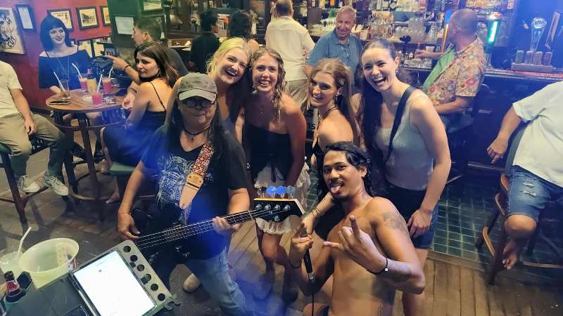 A Guide to the Island's Vibrant Entertainment Scene