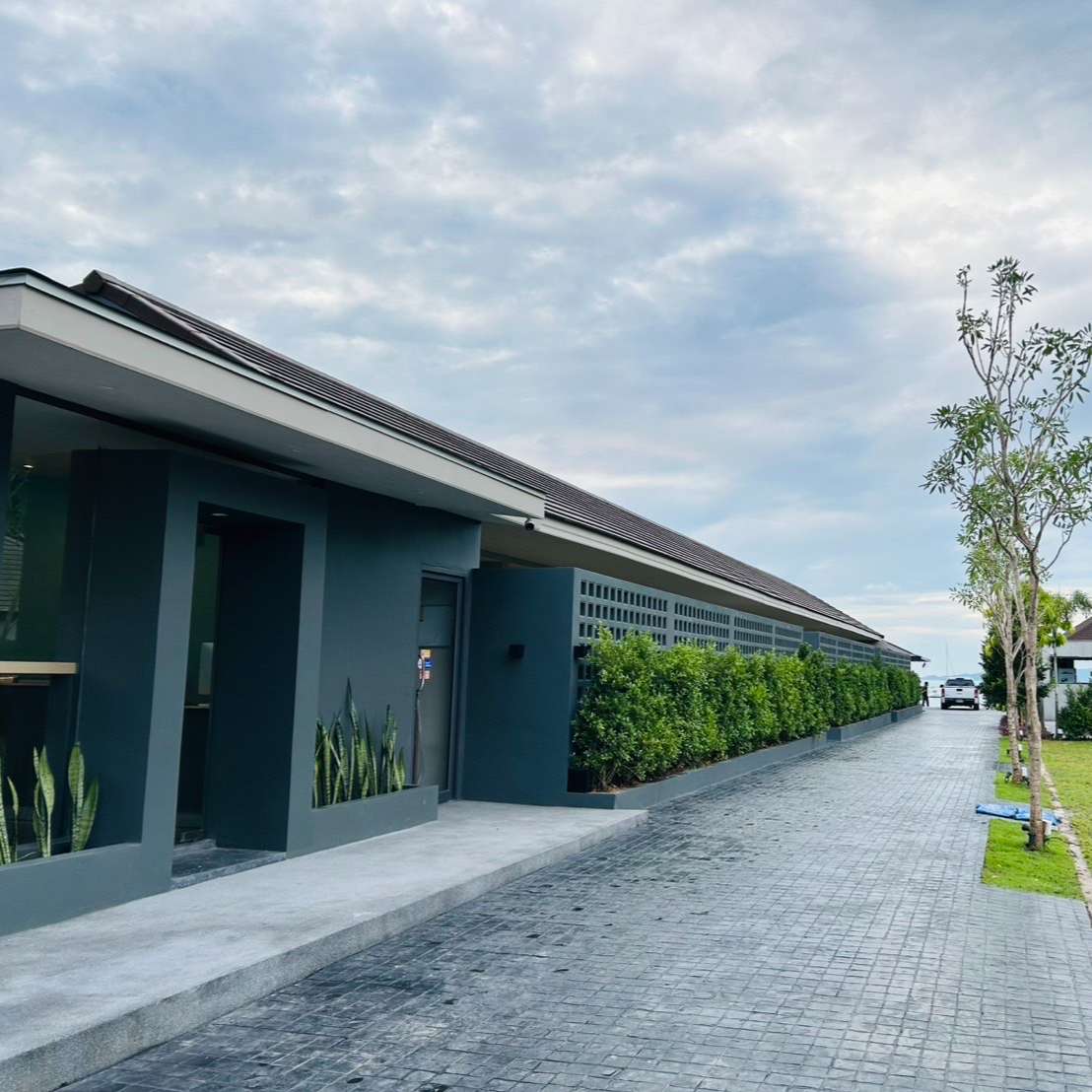  The Transit Resort