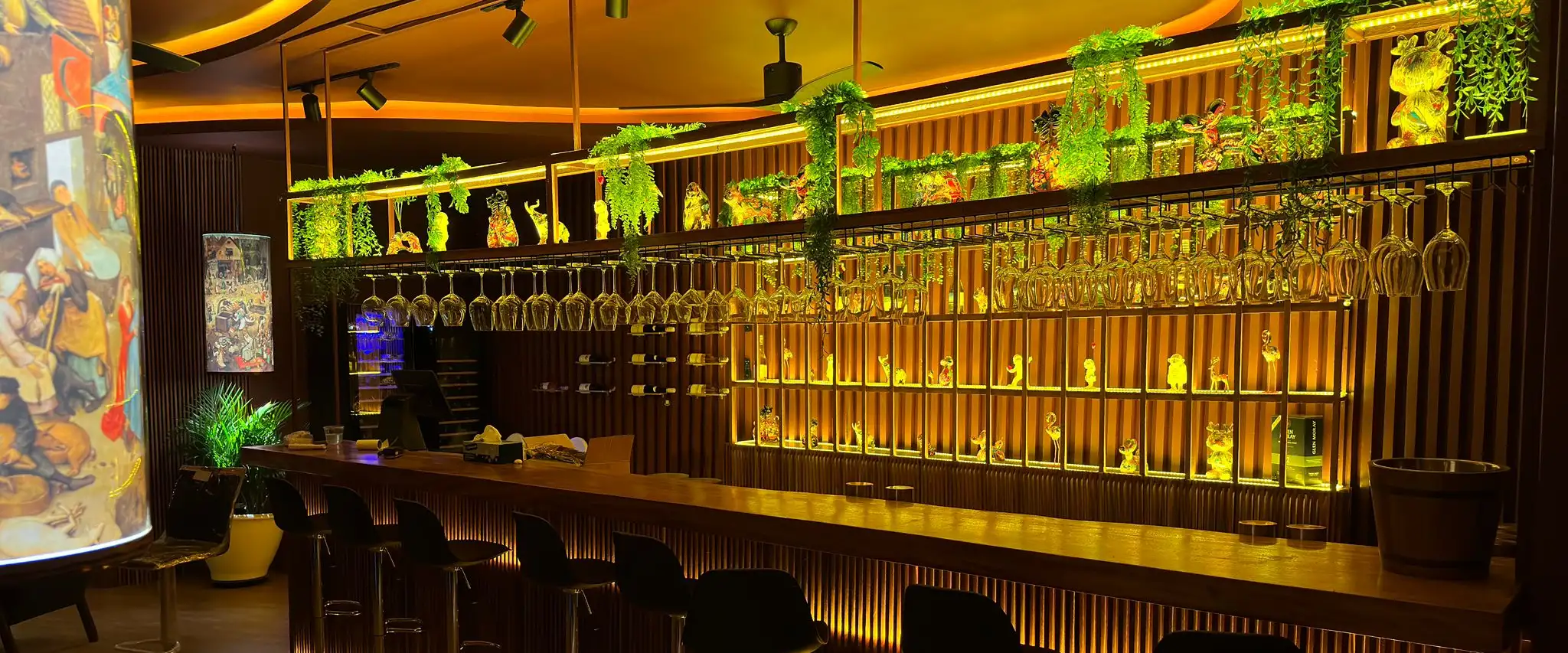 Whisper Wine Lounge