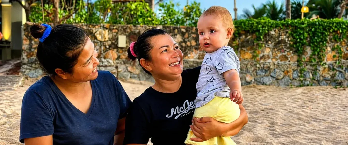 Nanny & Babysitter Samui